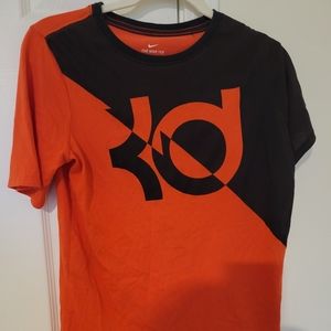 Boy's sz XL Nike KD dri fit t shirt